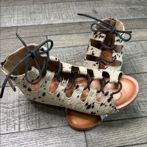 Naughty Monkey Stylish Black and Cream Women's Sandals